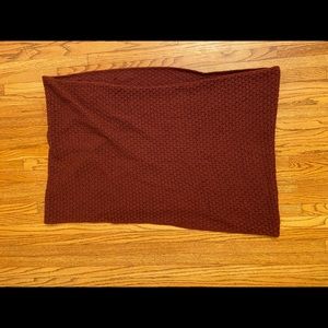 Maroon knit circle scarf